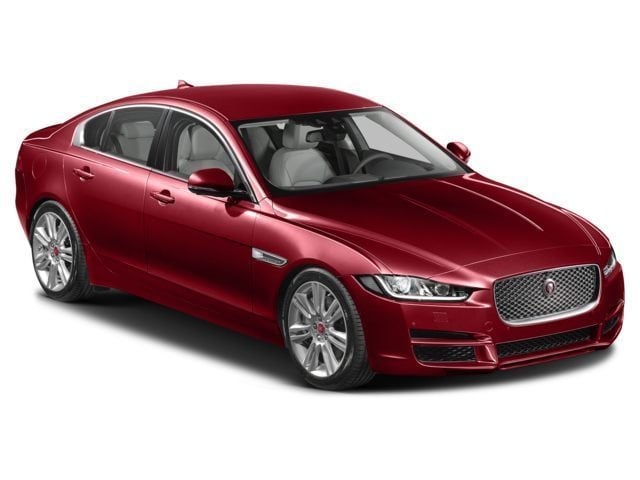 2017 Jaguar XE 25t Premium's photo