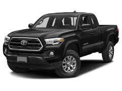 2017 Toyota Tacoma SR5 V6 Truck