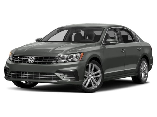 2017 Volkswagen Passat 1.8T R-Line Sedan