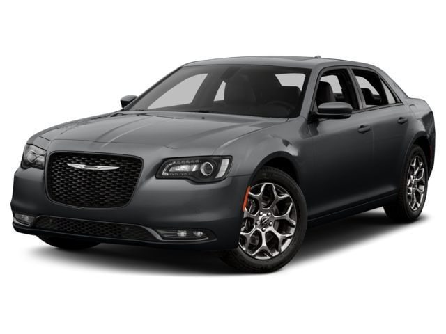 2018 Chrysler 300 S's photo