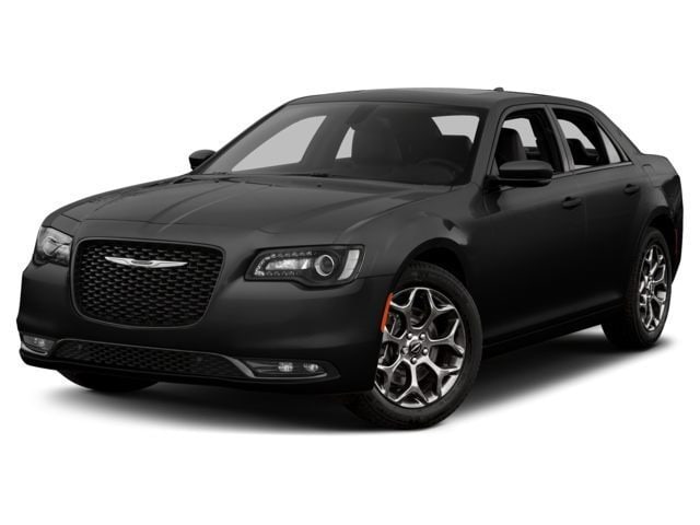 Chrysler 300's photo