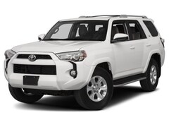 2019 Toyota 4Runner vs. 2019 BMW X4