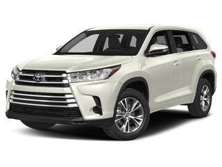 Used 2018 Toyota Highlander LE SUV for sale in Houston