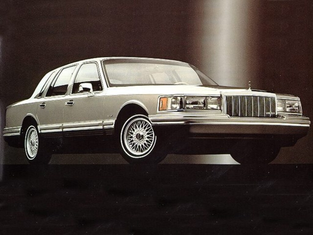 Used 1992 Lincoln Town Car Executive Sedan