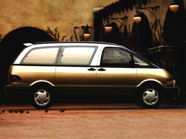 1996 Toyota Previa's photo