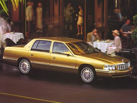 1997 CADILLAC DeVille Base Sedan