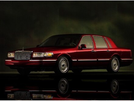 1997 Lincoln Town Car Executive Sedan