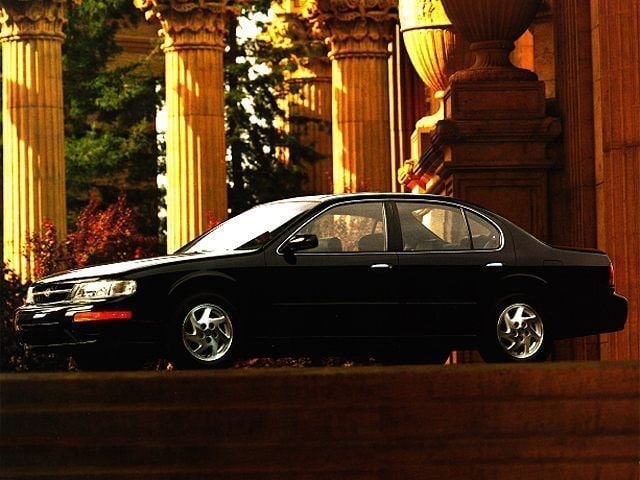1997 Nissan Maxima Base's photo