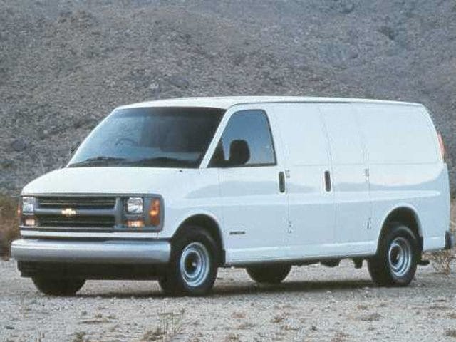 Chevrolet Express's photo