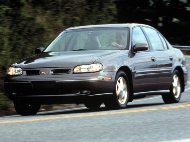 1999 Oldsmobile Cutlass GL's photo