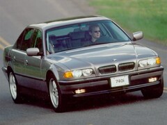 2000 BMW 740iL Sedan