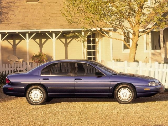 2000 Chevrolet Lumina Base's photo