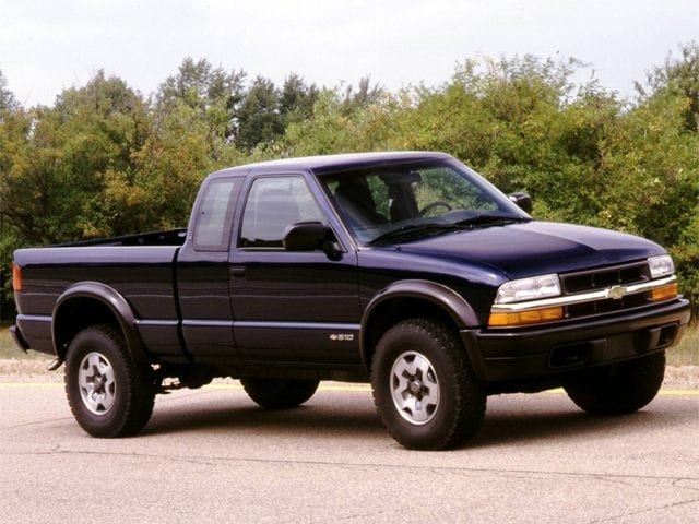 2000 Chevrolet S-10 LS