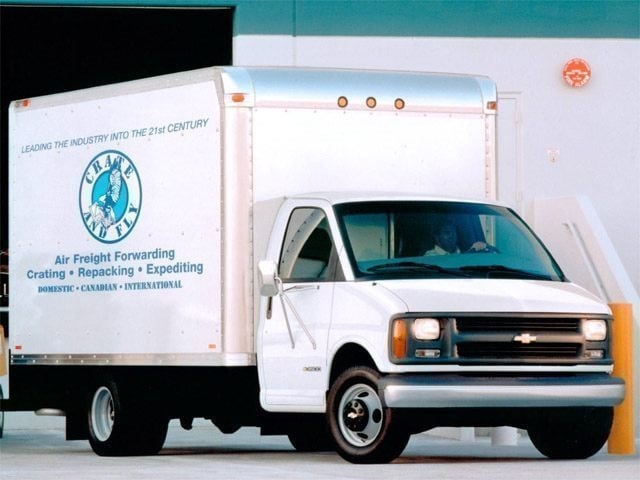 2001 Chevrolet Express Base's photo