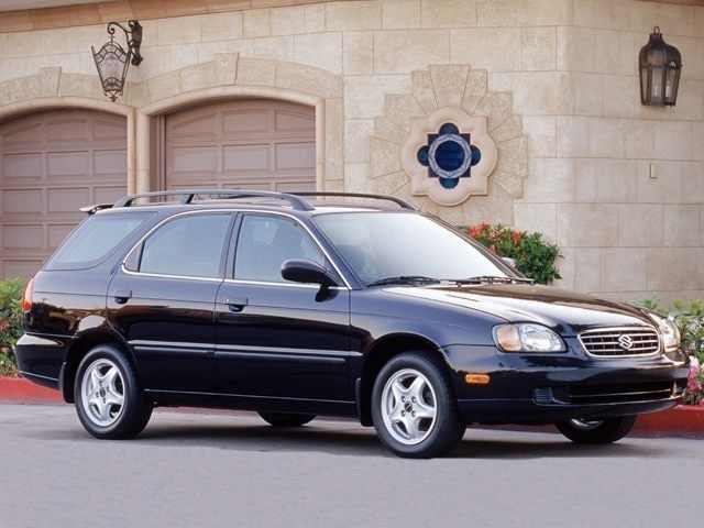 2002 Suzuki Esteem's photo