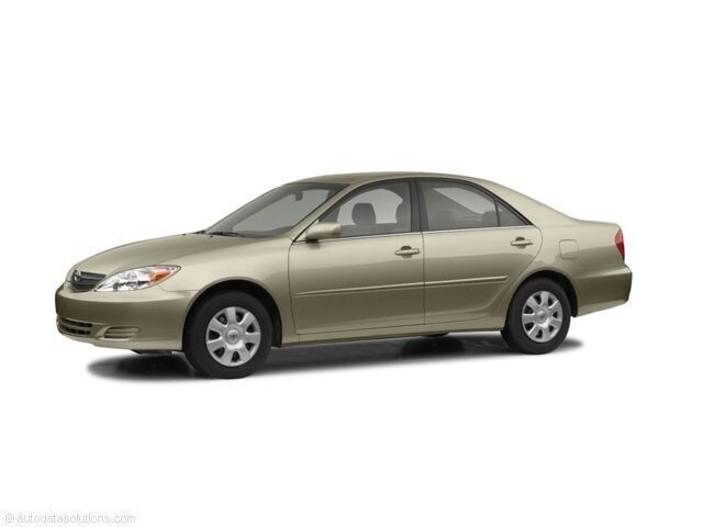 2002 Toyota Camry LE Hero Image