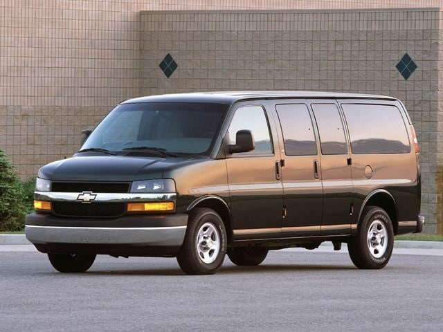 2005 Chevrolet Express Base's photo