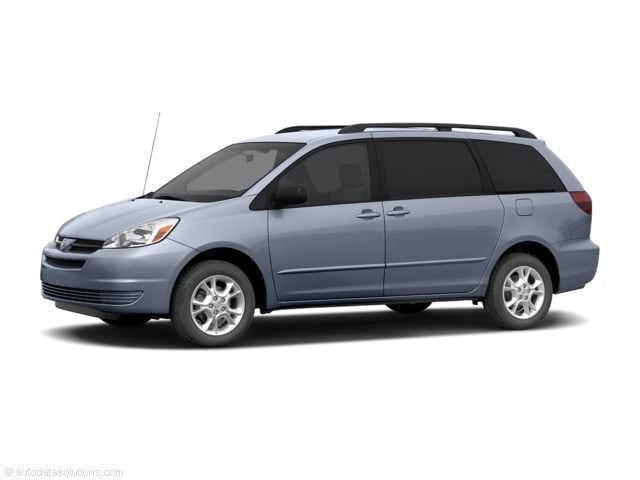2005 Toyota Sienna XLE's photo