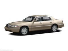 Used 2007 Lincoln Town Car Signature Sedan for sale in Birmingham