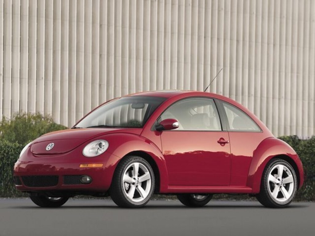 Used 2007 Volkswagen Beetle 2.5L Hatchback