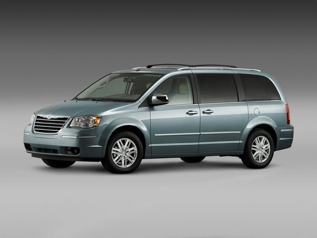 2009 Chrysler Town & Country LX's photo