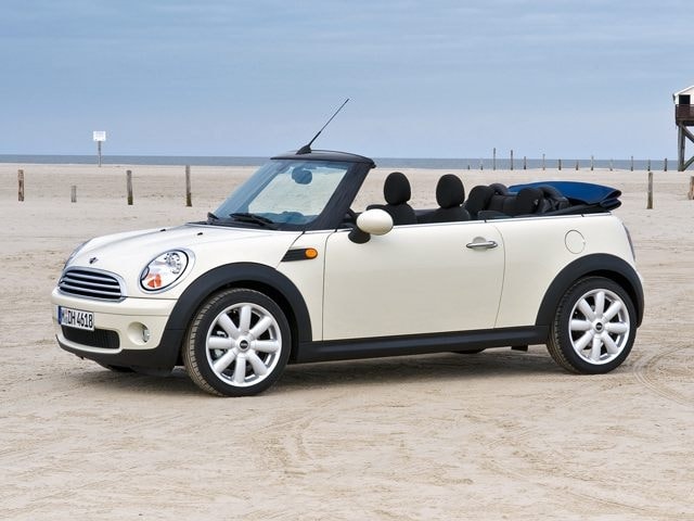 2009 MINI Cooper Base's photo