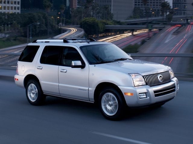 2010 Mercury Mountaineer Premier's photo