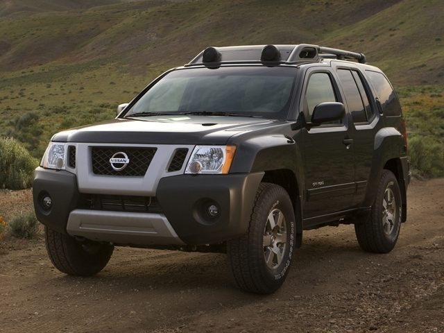 2010 Nissan Xterra S's photo