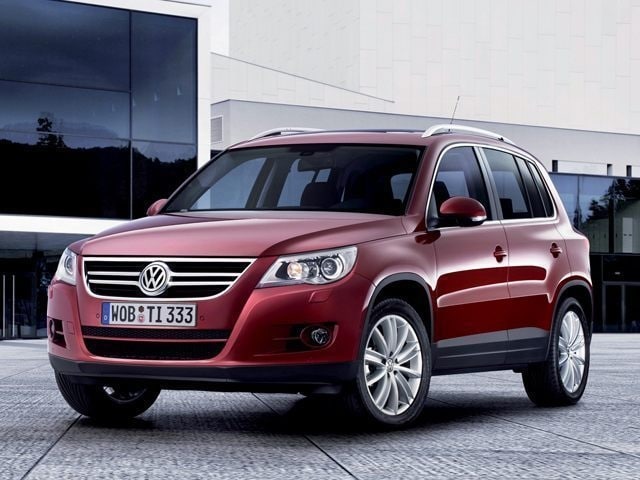 2010 Volkswagen Tiguan Wolfsburg Edition's photo