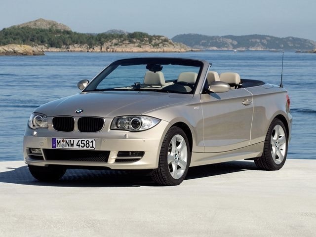 2011 BMW 1 Series 128i Convertible's photo