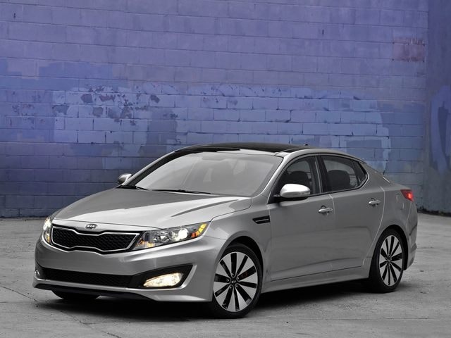 2011 Kia Optima LX's photo