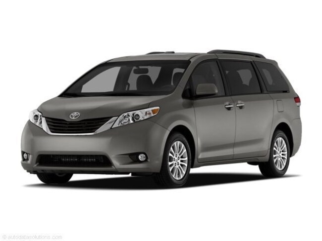 2011 Toyota Sienna Base Van