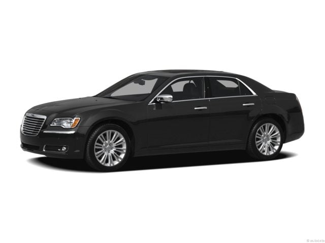 2012 Chrysler 300 Luxury Series's photo