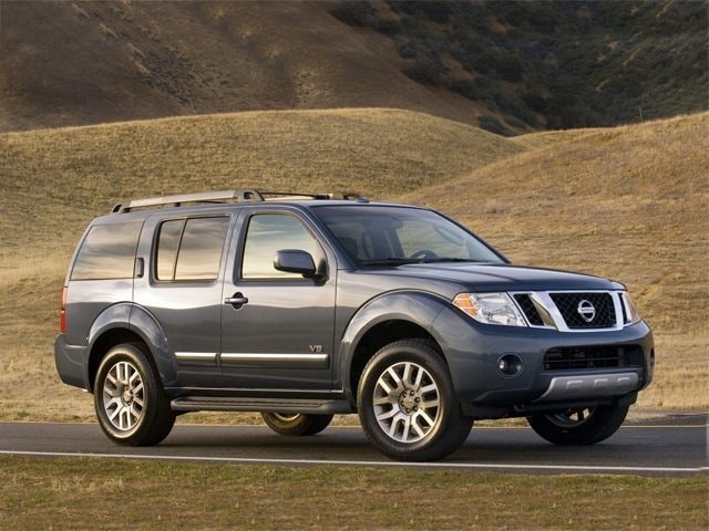 2012 Nissan Pathfinder Silver Edition's photo