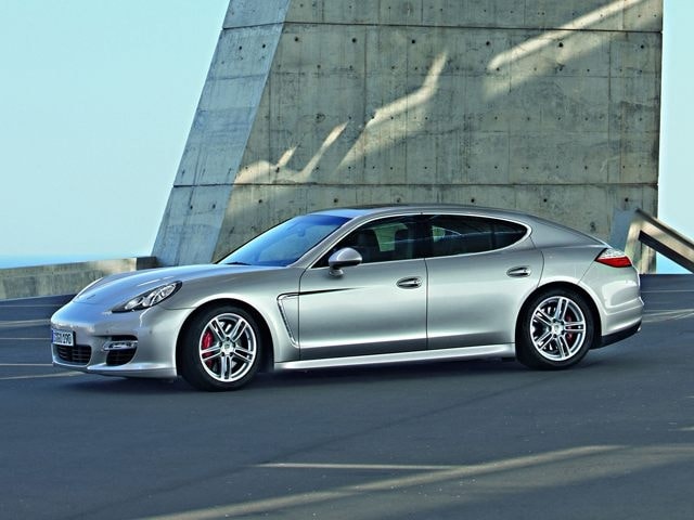 2012 Porsche Panamera 4's photo