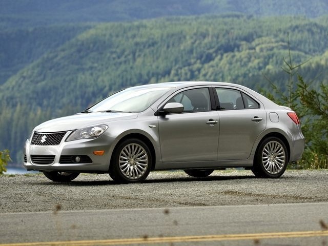 2012 Suzuki Kizashi SE CVT AWD's photo