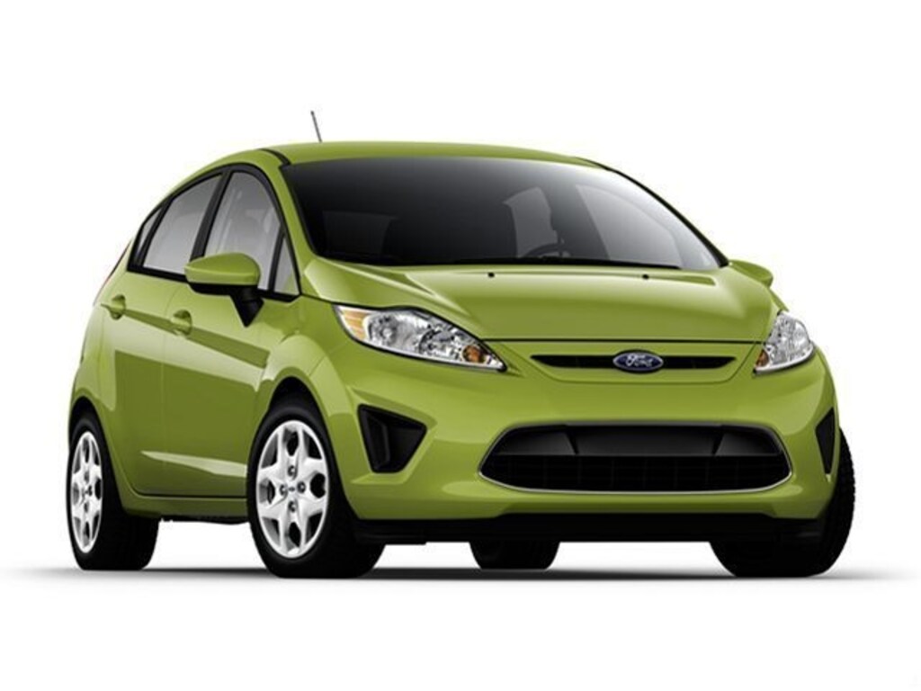Used 2013 Ford Fiesta Titanium Hatchback