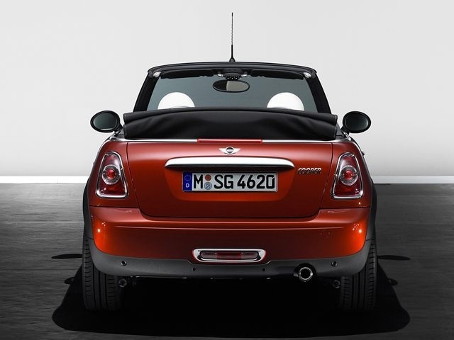 2013 MINI Cooper Base's photo