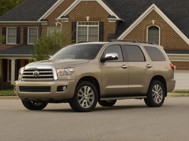 2013 Toyota Sequoia Limited's photo
