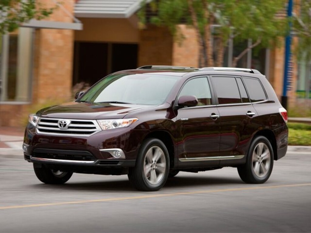 Used 2013 Toyota Highlander Plus SUV