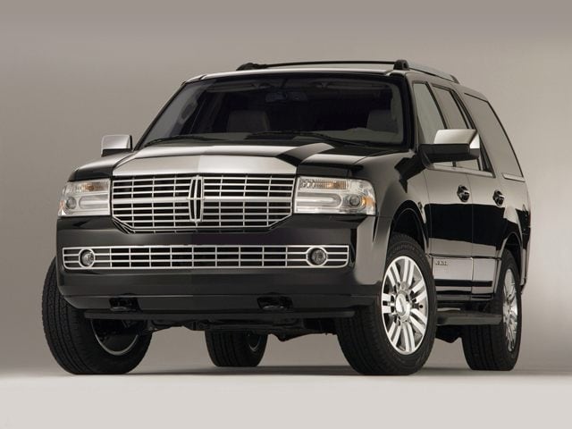 2014 Lincoln Navigator Base's photo