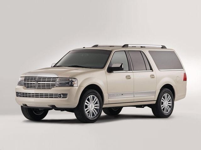 2014 Lincoln Navigator Base's photo