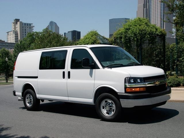 2015 Chevrolet Express 3500 LS Extended's photo