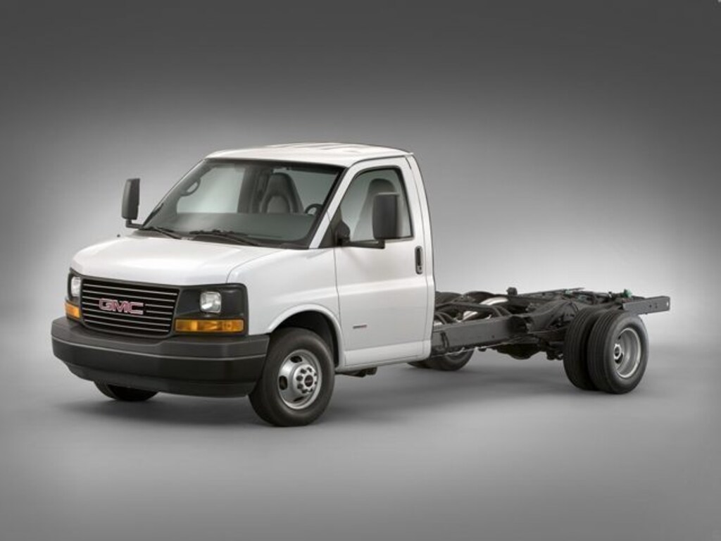 Used 2015 GMC Savana Cutaway 3500 Cutaway Van