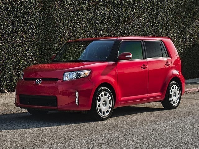 2015 Scion xB Base Hero Image