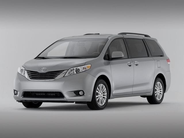 Toyota Sienna's photo