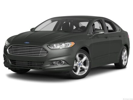 2016 Ford Fusion SE Front-Wheel Drive with Limited-Slip Differential 4