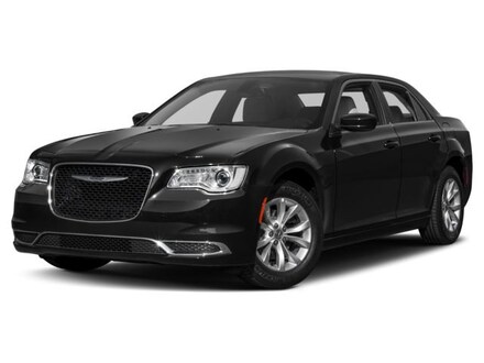 2017 Chrysler 300 Limited Sedan