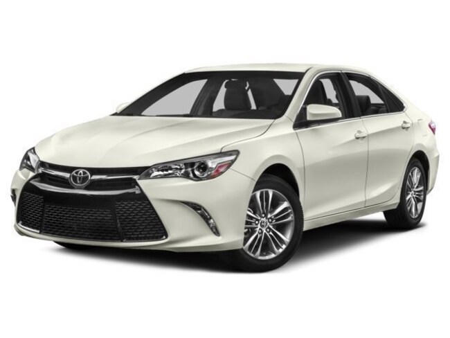 2017 Toyota Camry XLE Sedan