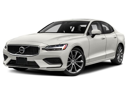 2022 Volvo S60 B5 AWD Momentum Sedan